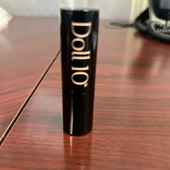 Doll 10 DOLL VAULT LIP ROUGE LIPSTICK NEW: retails $24.00 - Picture 2 of 7
